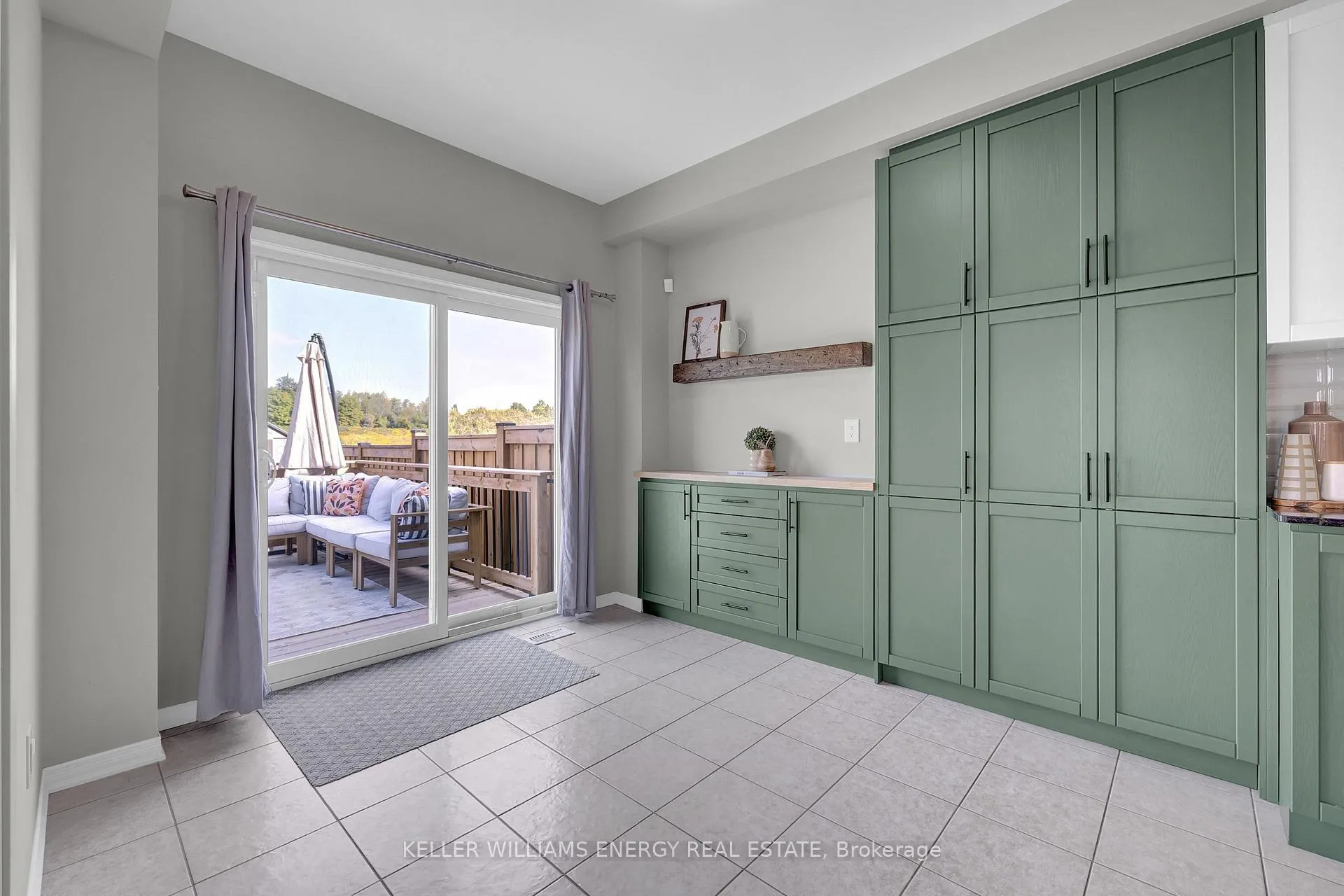 Photo 12 of 52 Ross Wright Avenue, Clarington, Bowmanville — HOMEH
