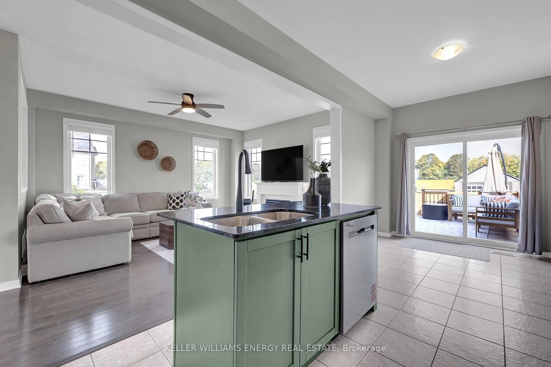 Photo 13 of 52 Ross Wright Avenue, Clarington, Bowmanville — HOMEH