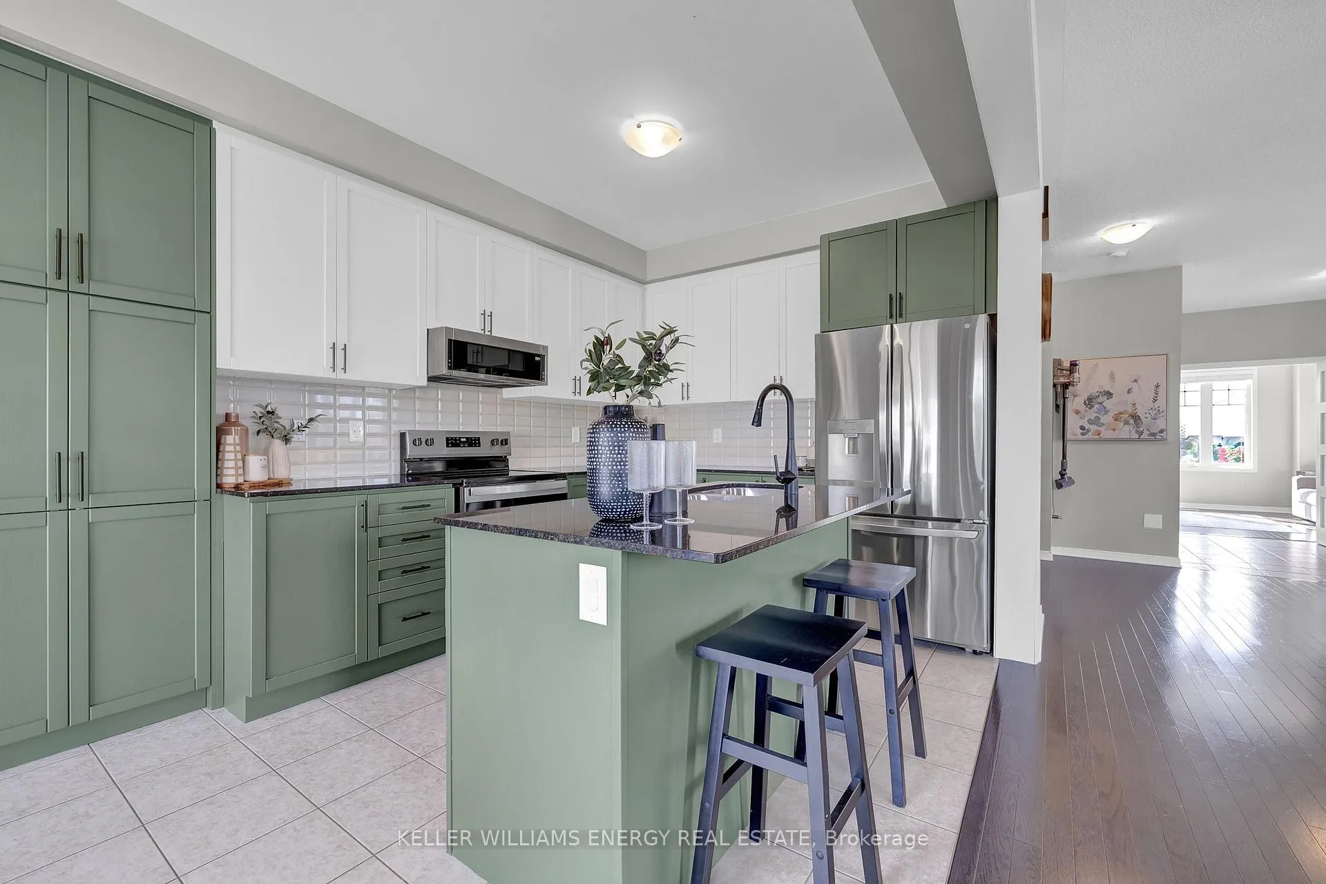 Photo 15 of 52 Ross Wright Avenue, Clarington, Bowmanville — HOMEH
