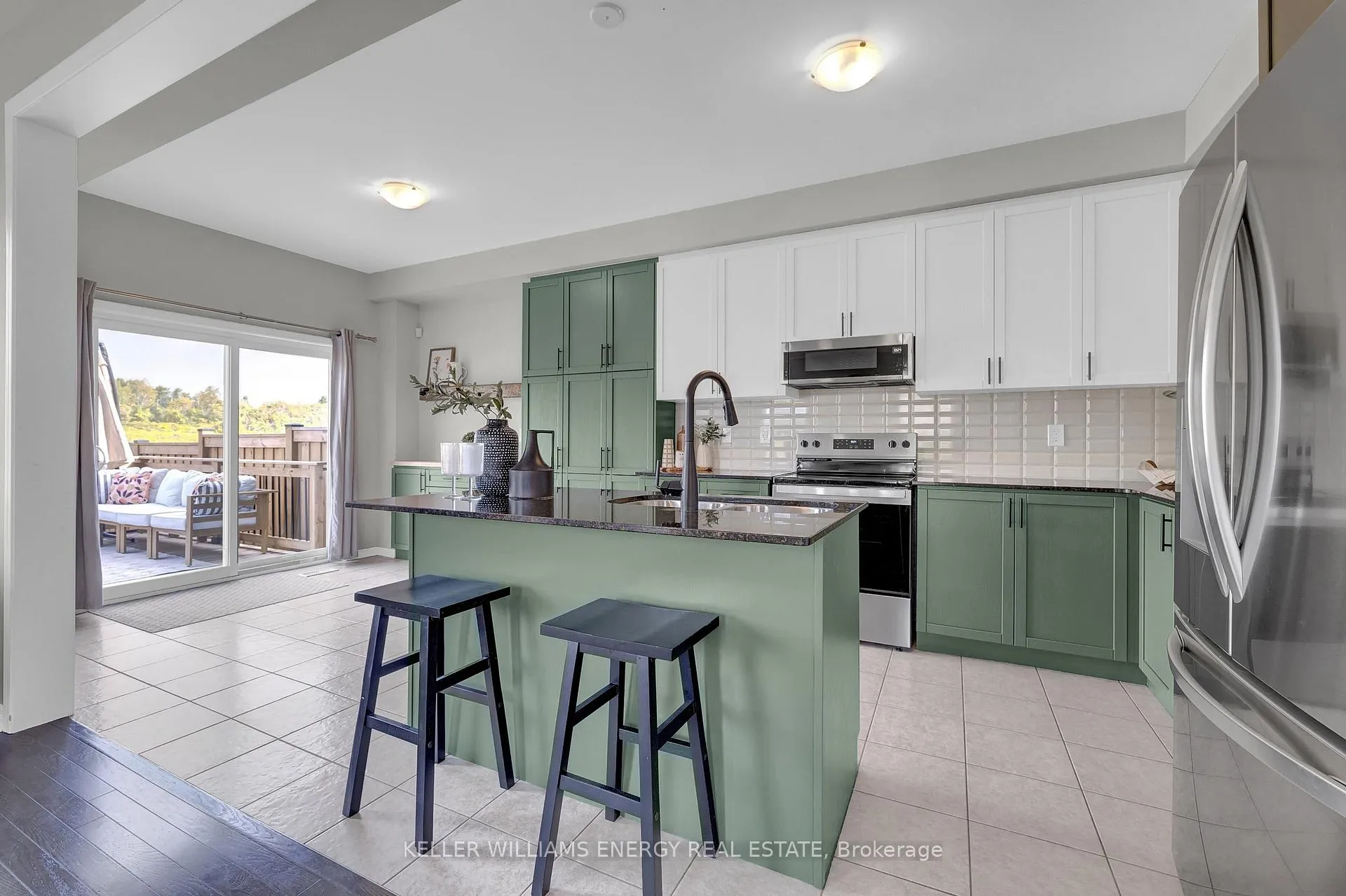 Photo 16 of 52 Ross Wright Avenue, Clarington, Bowmanville — HOMEH