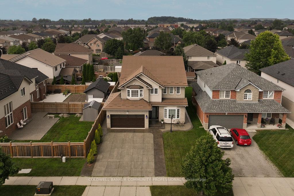 Photo 1 of 229 Gatestone Drive, Hamilton, Stoney Creek Mountain — HOMEH