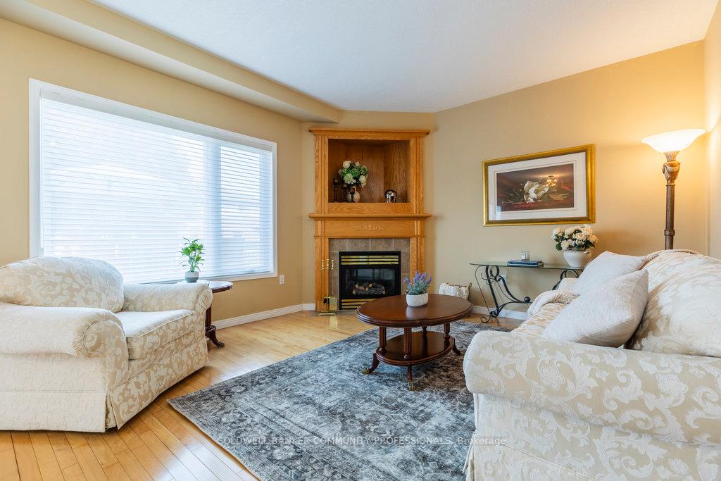 Photo 32 of 229 Gatestone Drive, Hamilton, Stoney Creek Mountain — HOMEH
