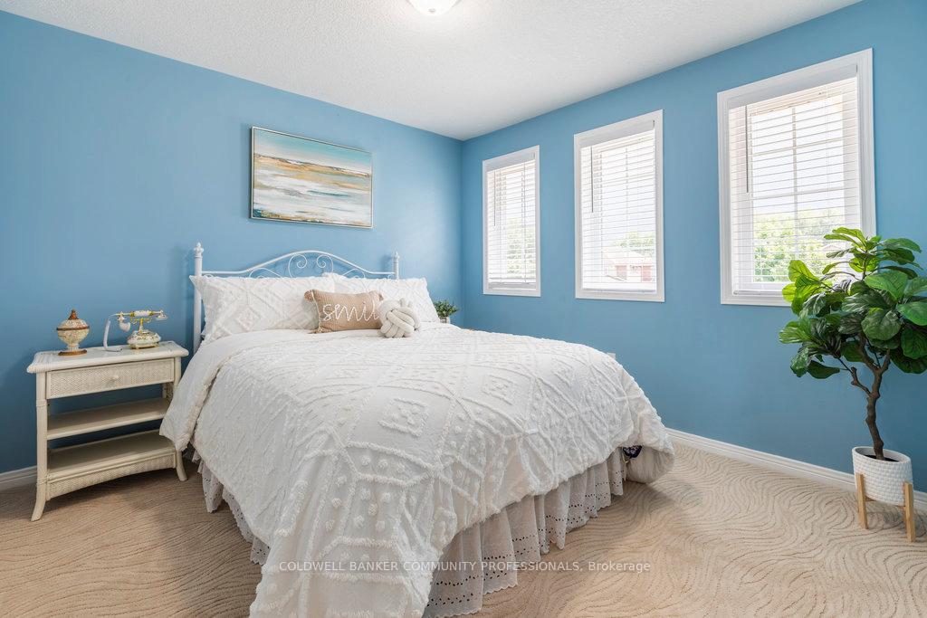 Photo 13 of 229 Gatestone Drive, Hamilton, Stoney Creek Mountain — HOMEH