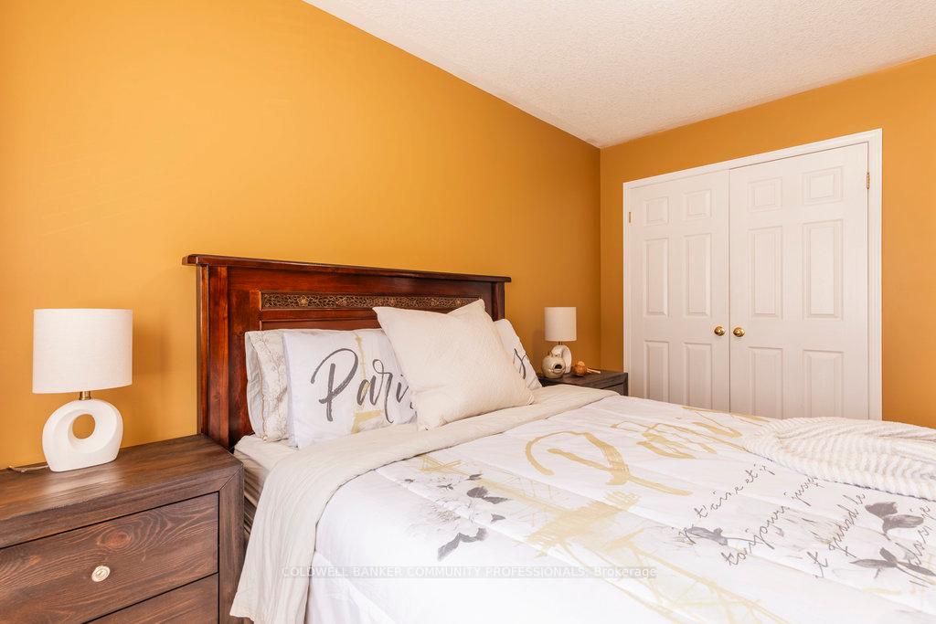 Photo 18 of 229 Gatestone Drive, Hamilton, Stoney Creek Mountain — HOMEH