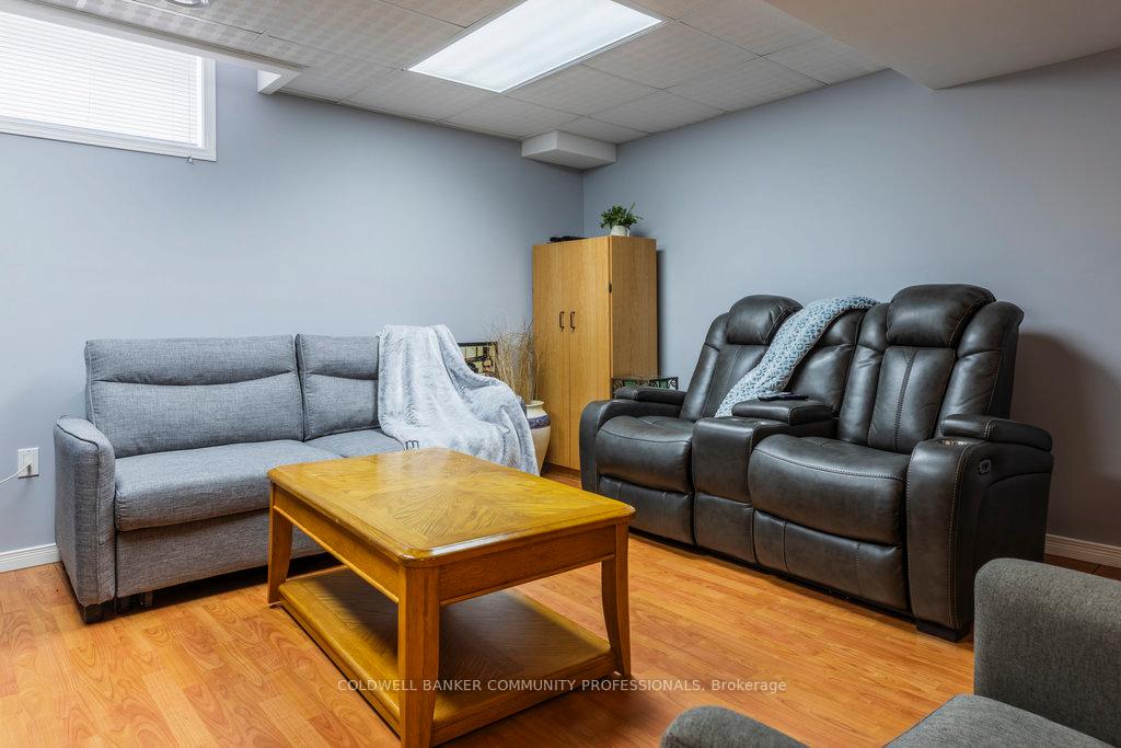 Photo 23 of 229 Gatestone Drive, Hamilton, Stoney Creek Mountain — HOMEH