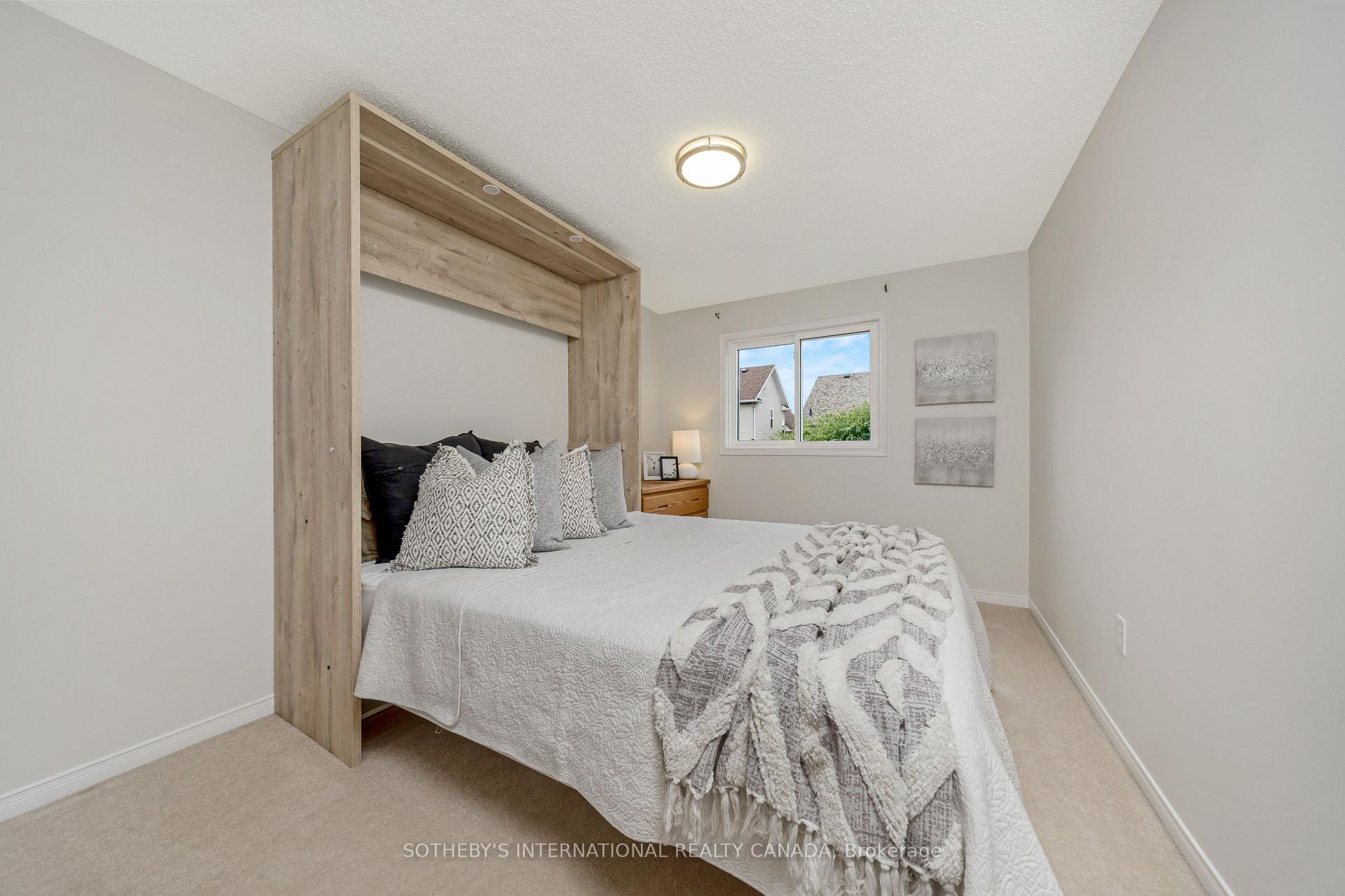Photo 22 of 61 Darling Crescent, Guelph, Pineridge/Westminster Woods — HOMEH