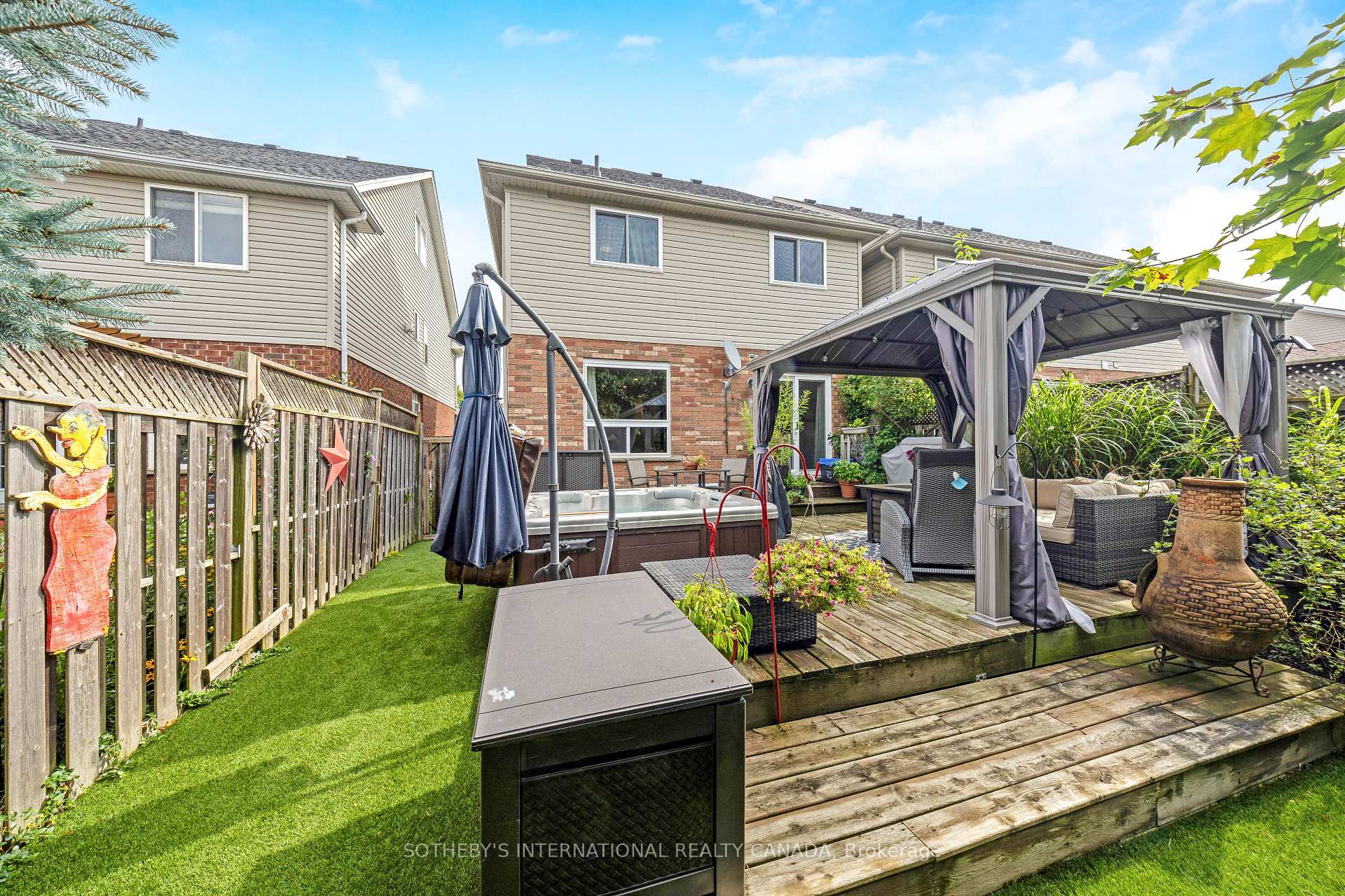 Photo 28 of 61 Darling Crescent, Guelph, Pineridge/Westminster Woods — HOMEH