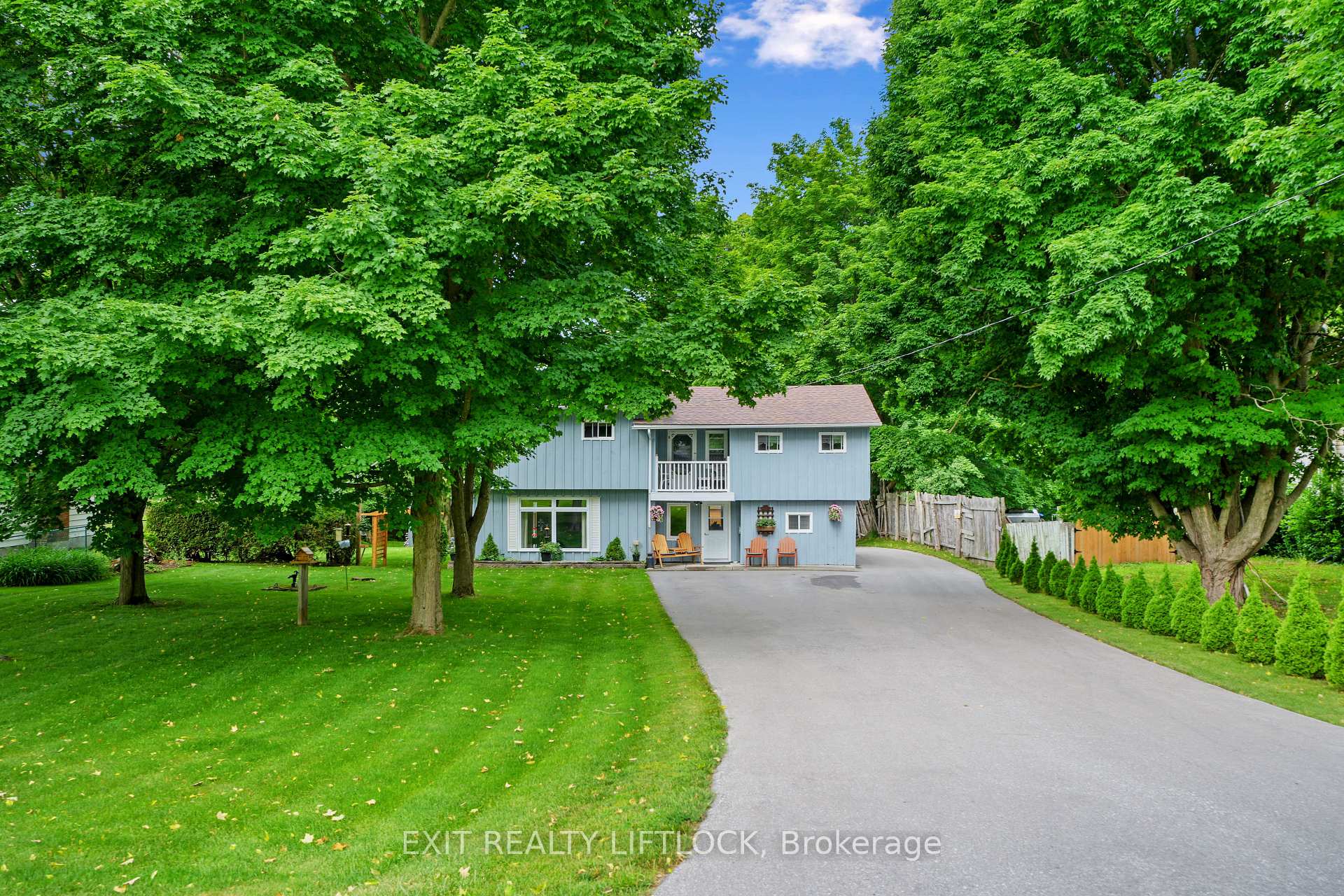Front of 3292 Burnham Street N