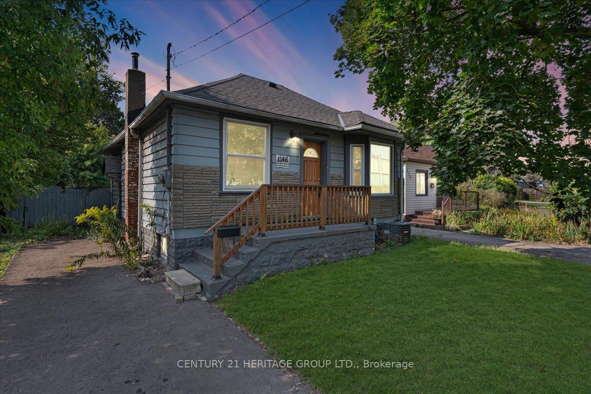 Front of 1146 Leaside Road