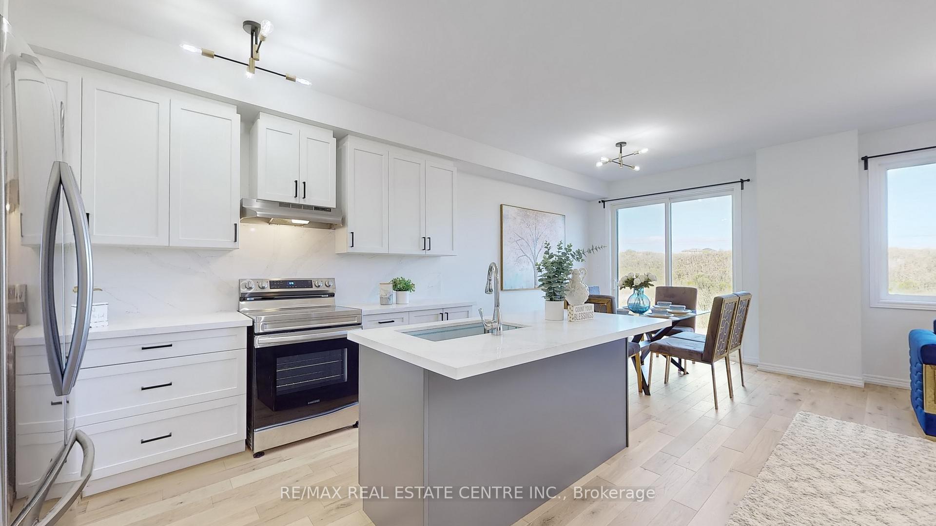 Photo 7 of 1058 Lockie Drive W, Oshawa, Kedron — HOMEH