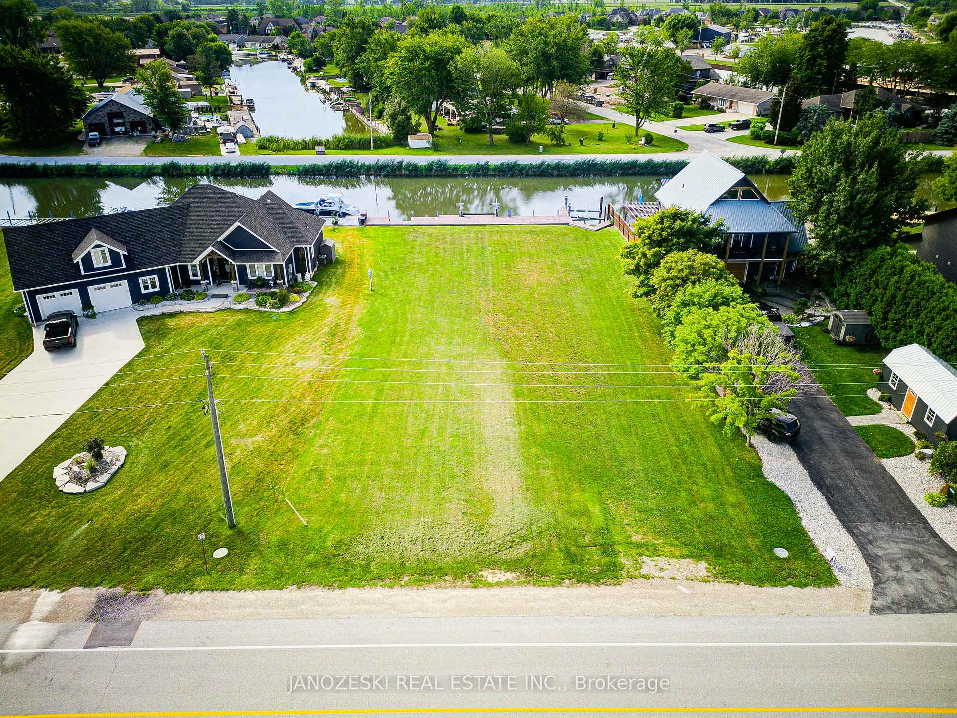 Front of 19055 Lakeside Drive