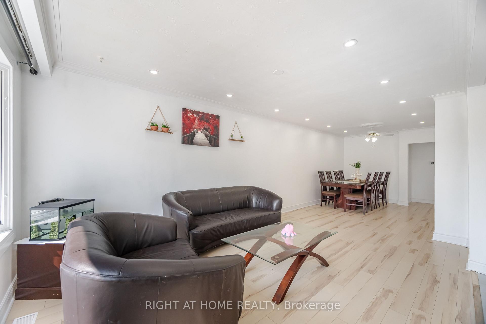 Photo 9 of 78 Sanford Crescent, Brampton, Northwood Park — HOMEH