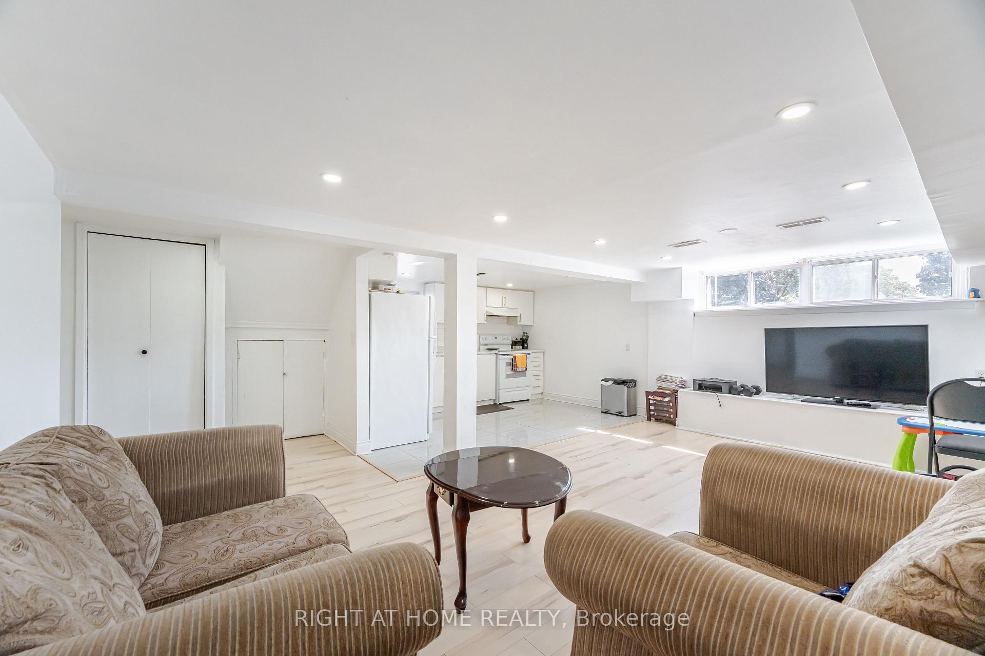 Photo 28 of 78 Sanford Crescent, Brampton, Northwood Park — HOMEH