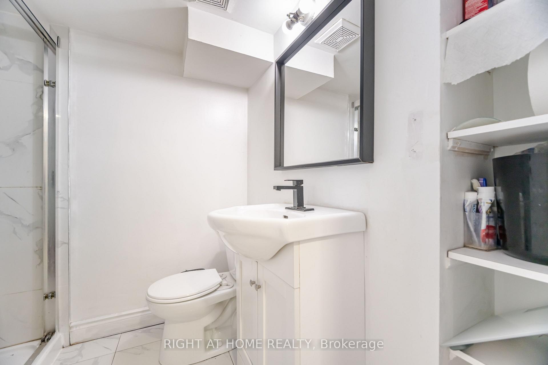 Photo 33 of 78 Sanford Crescent, Brampton, Northwood Park — HOMEH