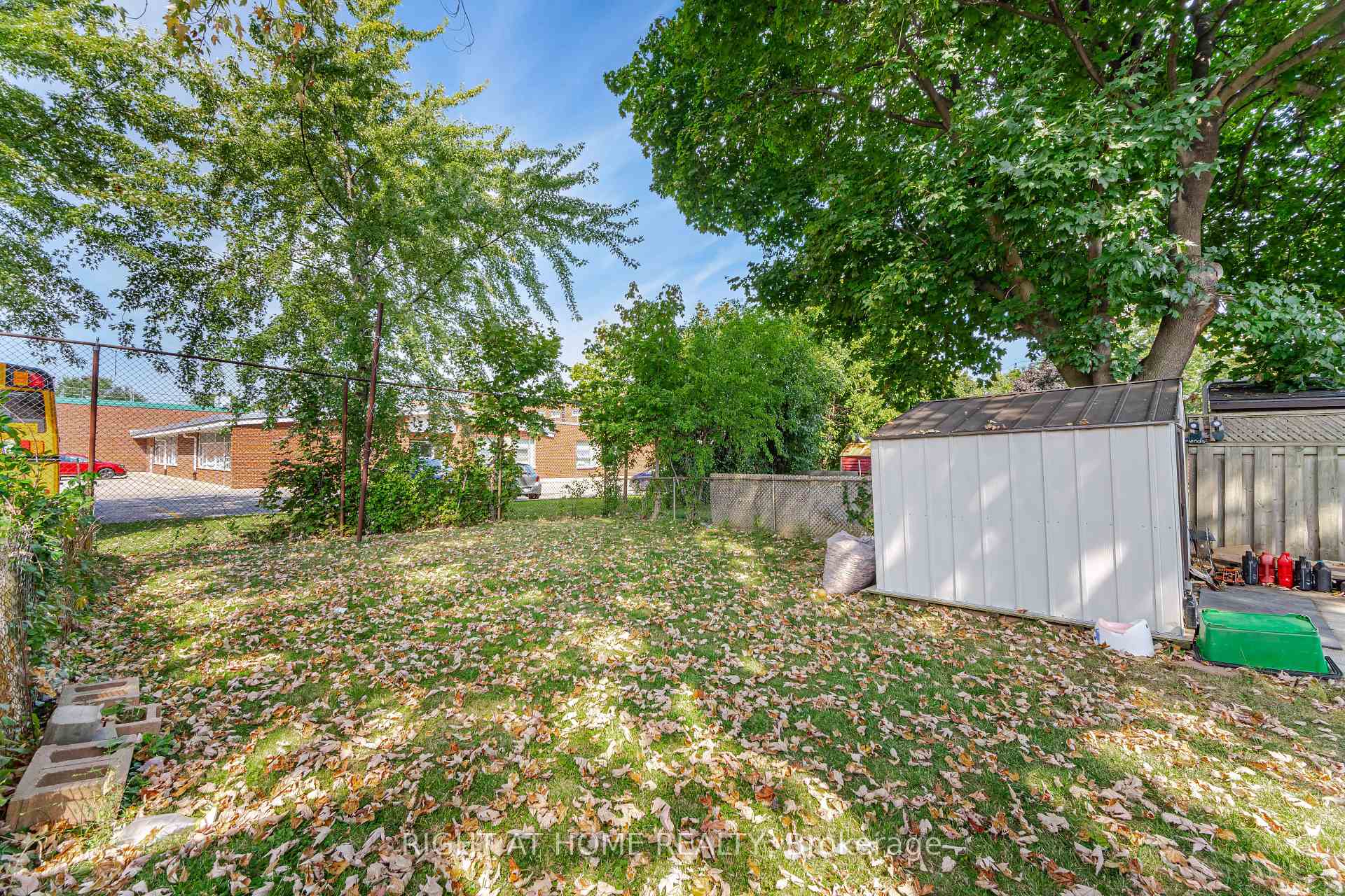 Photo 36 of 78 Sanford Crescent, Brampton, Northwood Park — HOMEH