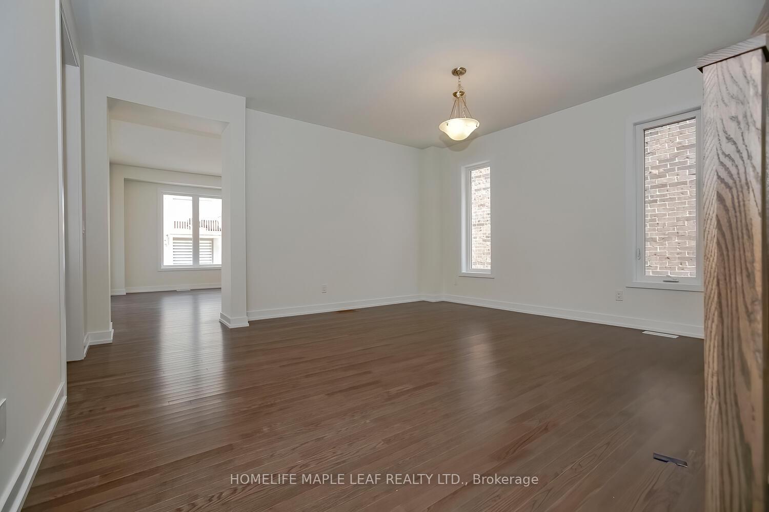 Photo 7 of 1046 Thompson Drive, Oshawa, Kedron — HOMEH