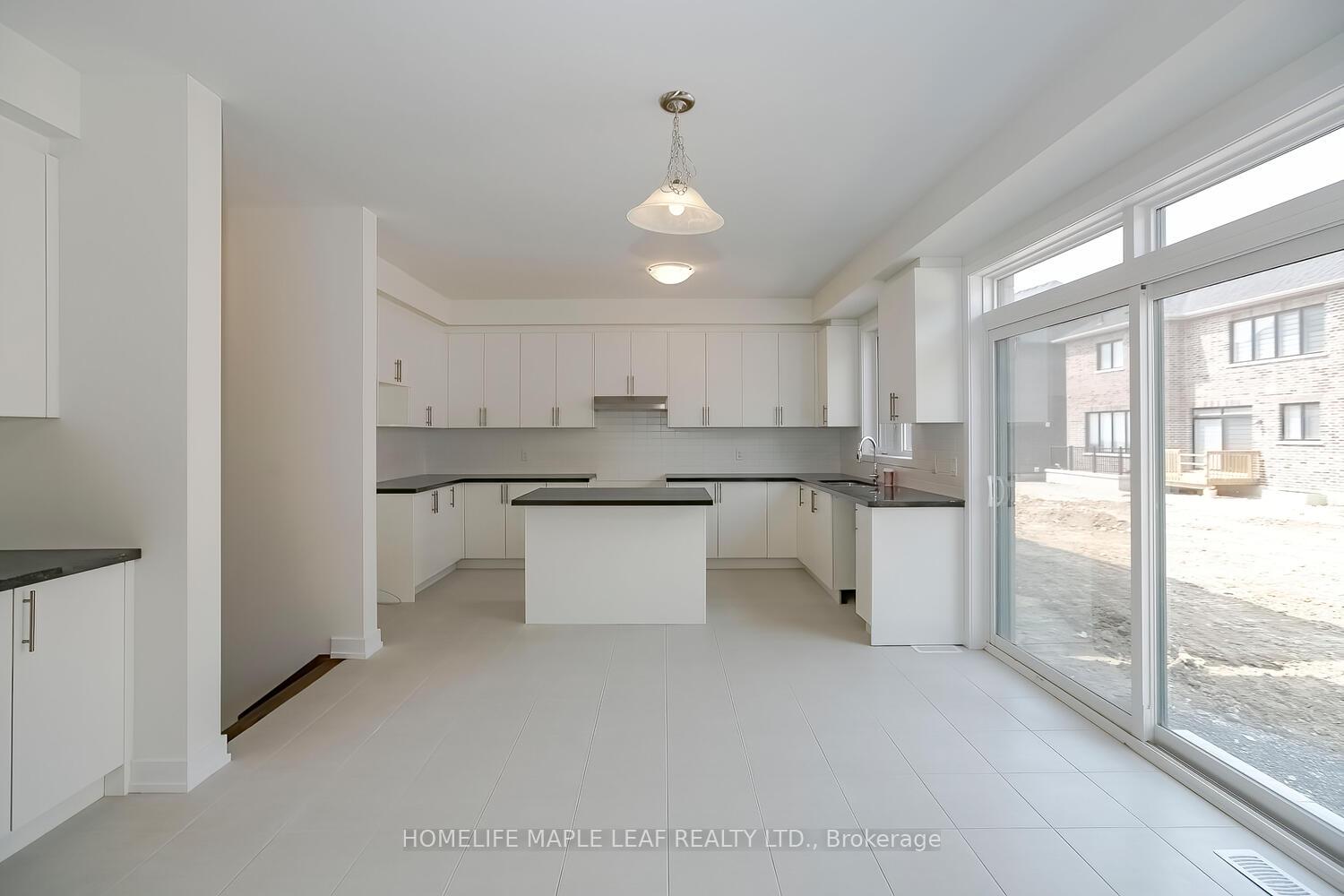 Photo 15 of 1046 Thompson Drive, Oshawa, Kedron — HOMEH