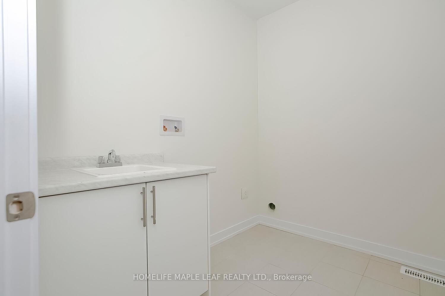Photo 19 of 1046 Thompson Drive, Oshawa, Kedron — HOMEH