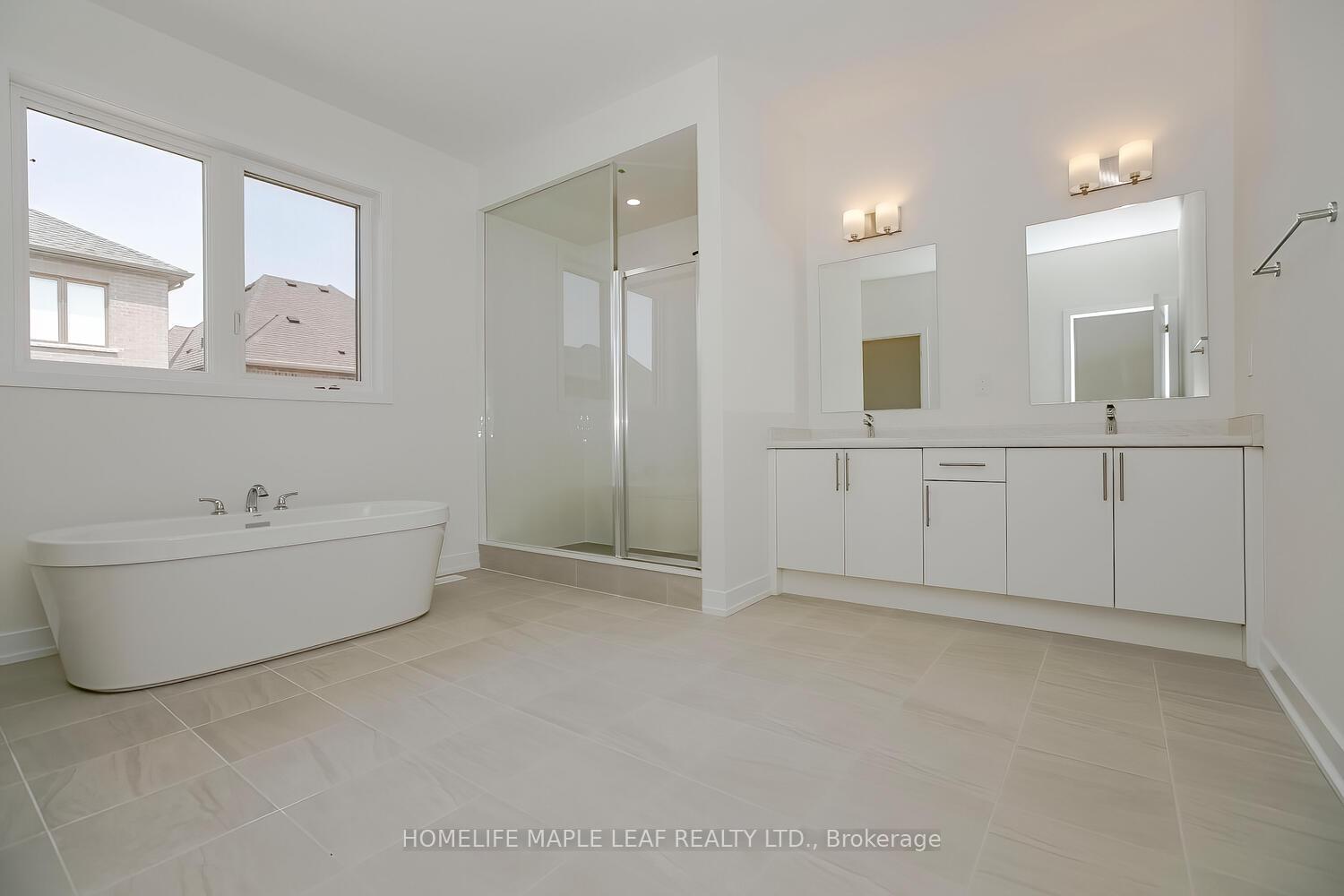 Photo 24 of 1046 Thompson Drive, Oshawa, Kedron — HOMEH