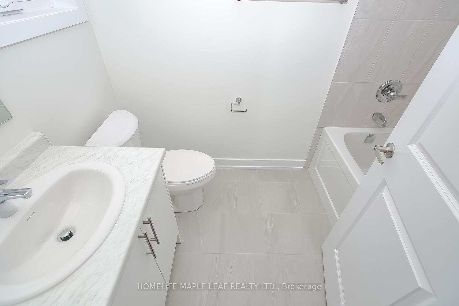 Photo 33 of 1046 Thompson Drive, Oshawa, Kedron — HOMEH