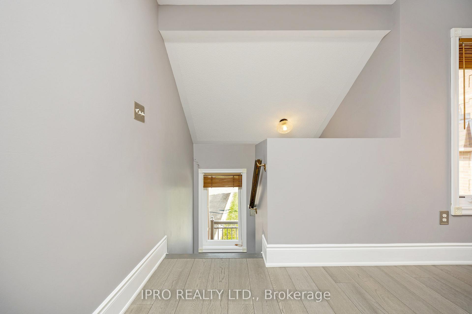 Photo 2 of 45 Flemington Drive, Caledon, Rural Caledon — HOMEH