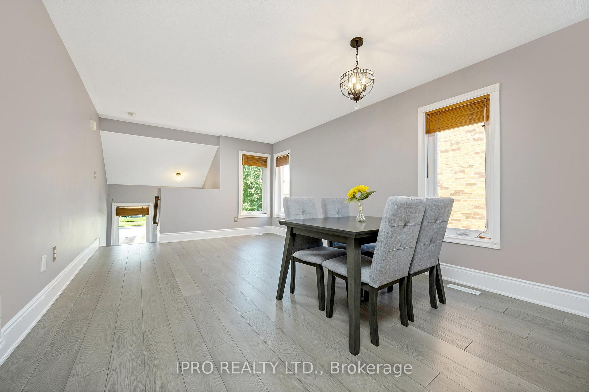 Photo 3 of 45 Flemington Drive, Caledon, Rural Caledon — HOMEH