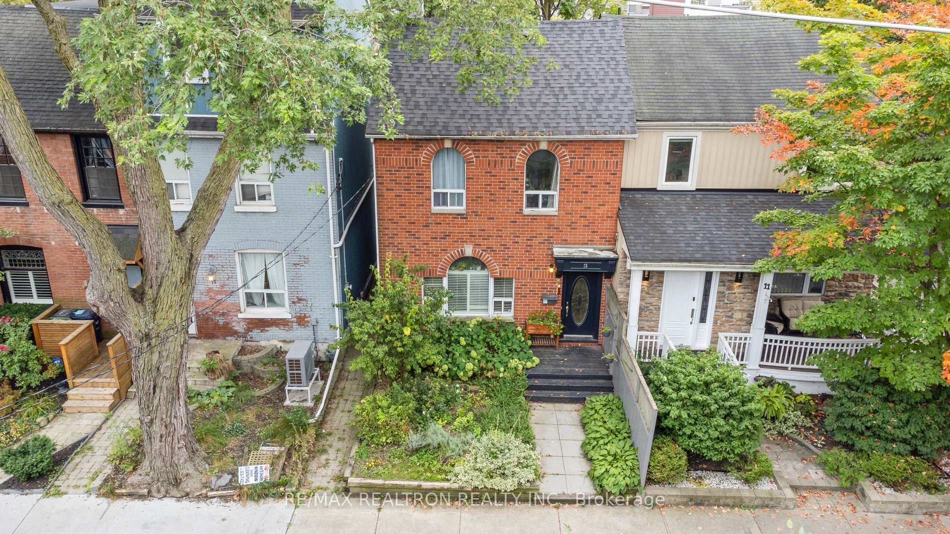 Front of 13 Clark Street