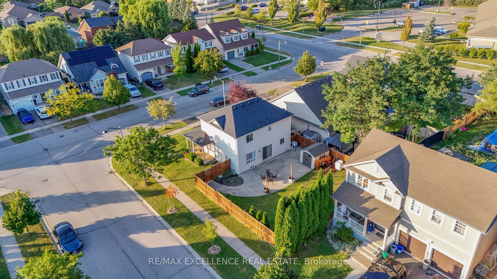 Photo 19 of 7 Gaydon Way, Brant, Brantford Twp — HOMEH