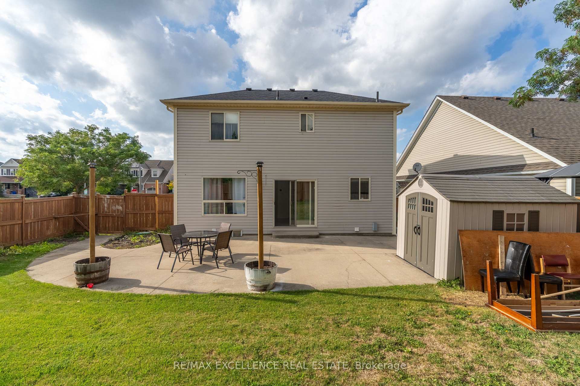Photo 21 of 7 Gaydon Way, Brant, Brantford Twp — HOMEH