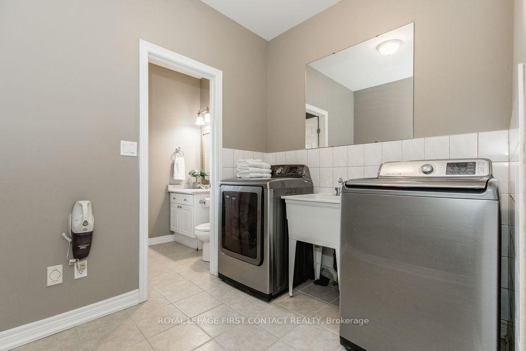 Photo 14 of 31 Vanderpost Crescent, Essa, Thornton — HOMEH