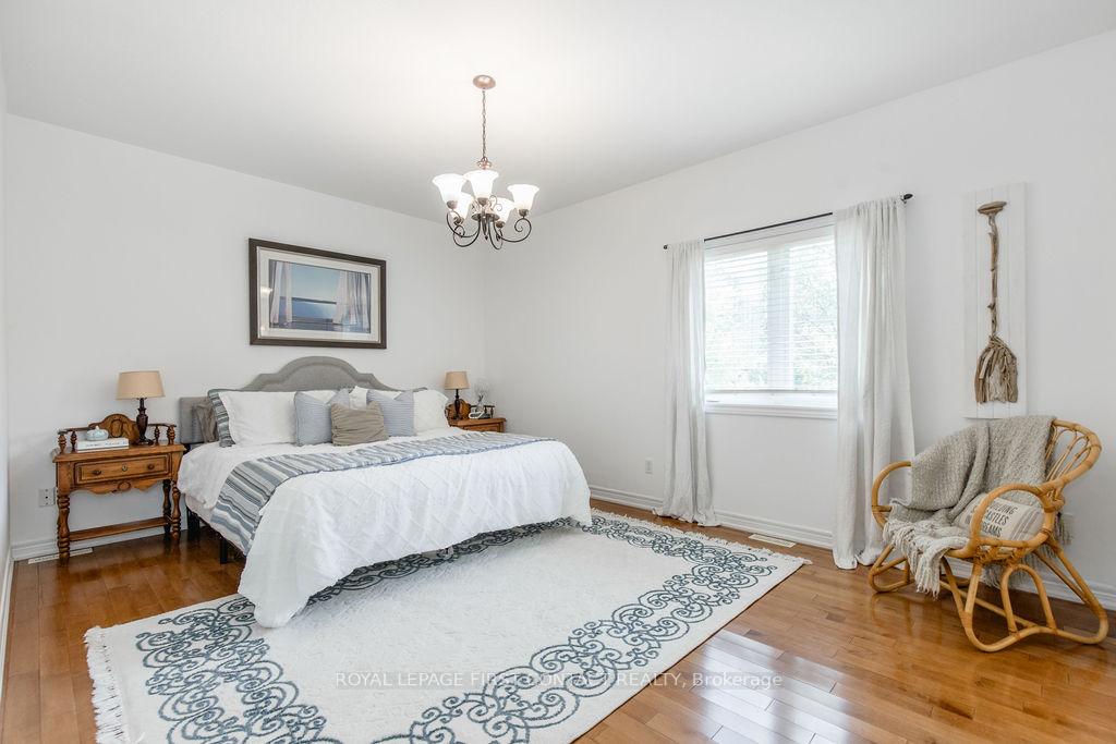 Photo 12 of 31 Vanderpost Crescent, Essa, Thornton — HOMEH