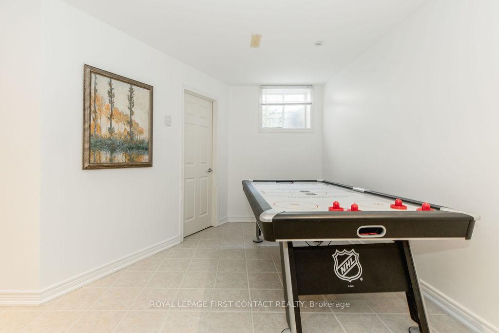 Photo 22 of 31 Vanderpost Crescent, Essa, Thornton — HOMEH