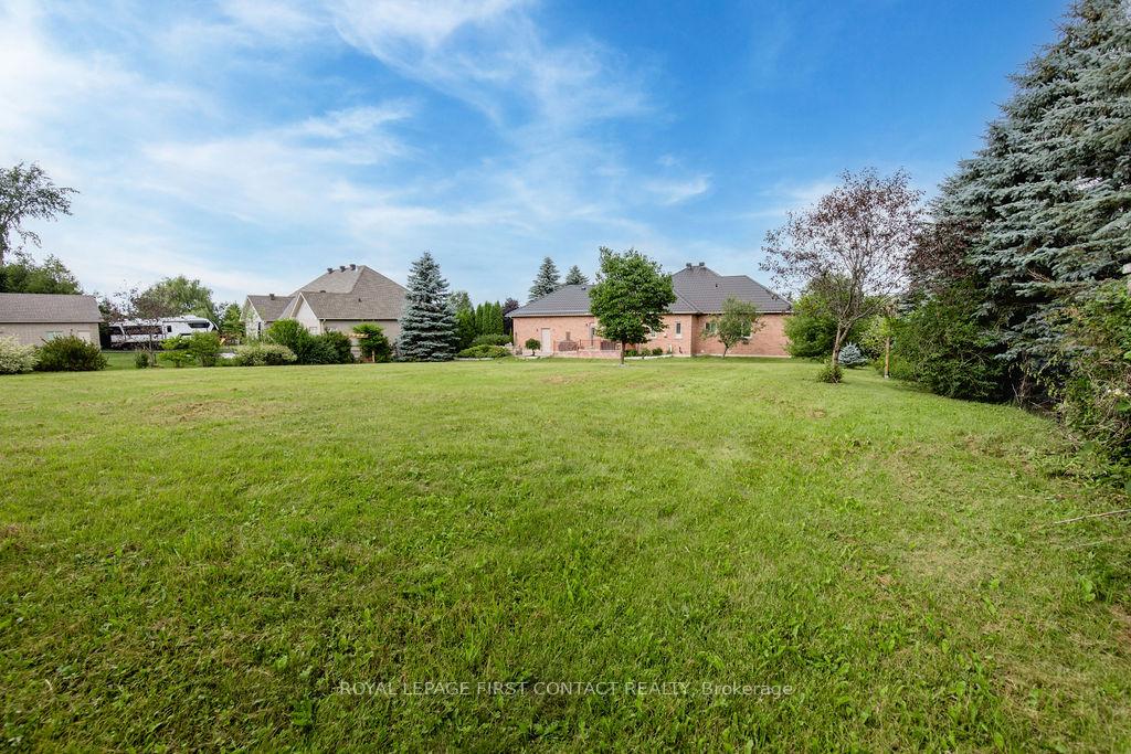 Photo 29 of 31 Vanderpost Crescent, Essa, Thornton — HOMEH