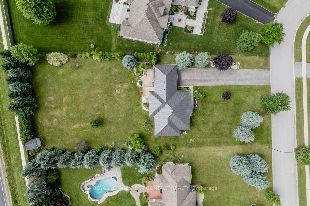 Photo 36 of 31 Vanderpost Crescent, Essa, Thornton — HOMEH