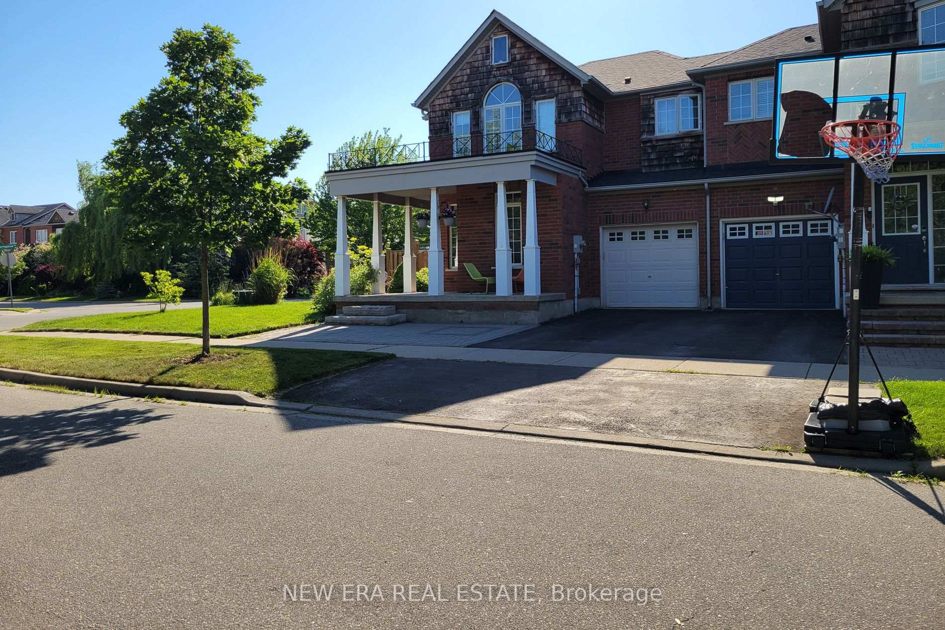 Photo 2 of 3 Hartland Road, Hamilton, Stoney Creek — HOMEH