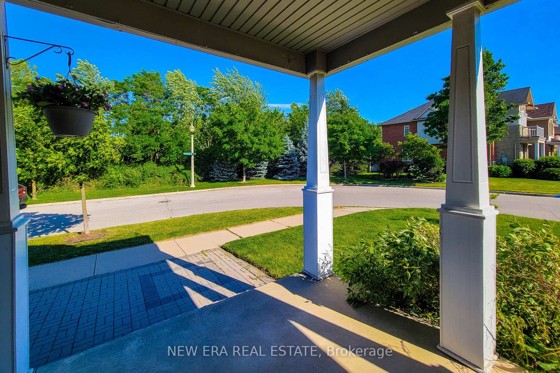 Photo 5 of 3 Hartland Road, Hamilton, Stoney Creek — HOMEH