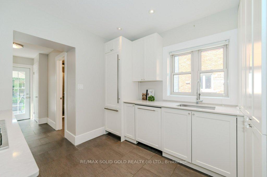 Photo 15 of 123 Belmont Avenue, Waterloo — HOMEH