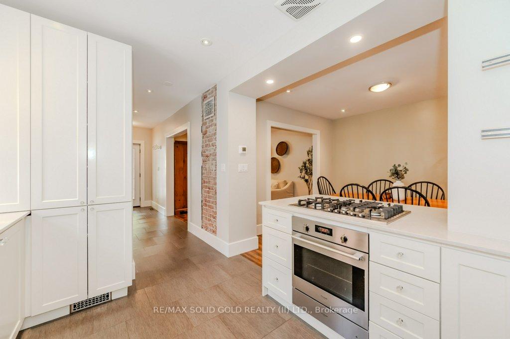 Photo 18 of 123 Belmont Avenue, Waterloo — HOMEH