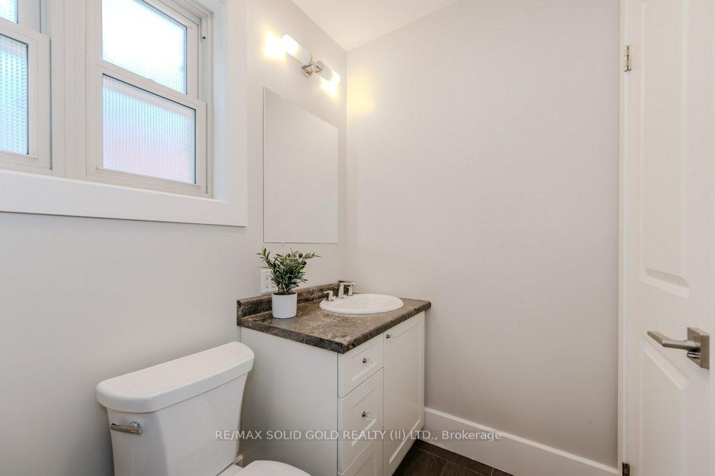 Photo 20 of 123 Belmont Avenue, Waterloo — HOMEH