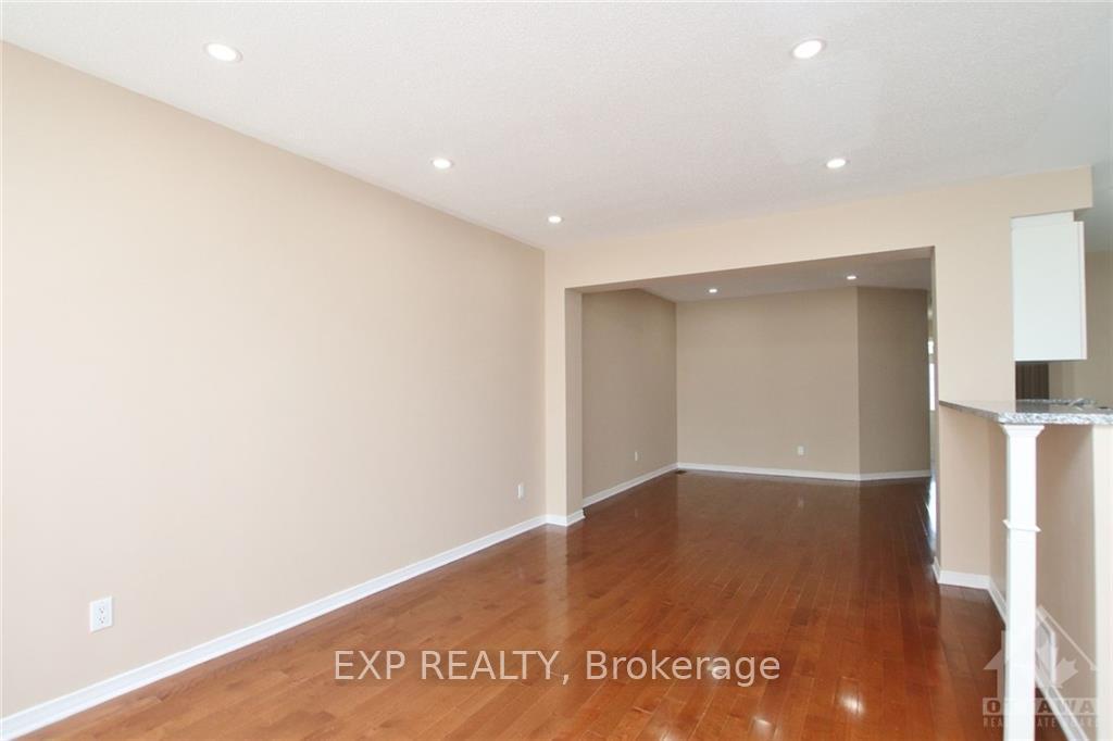 Photo 8 of 455 Claridge Drive, Ottawa, Barrhaven - Longfields — HOMEH