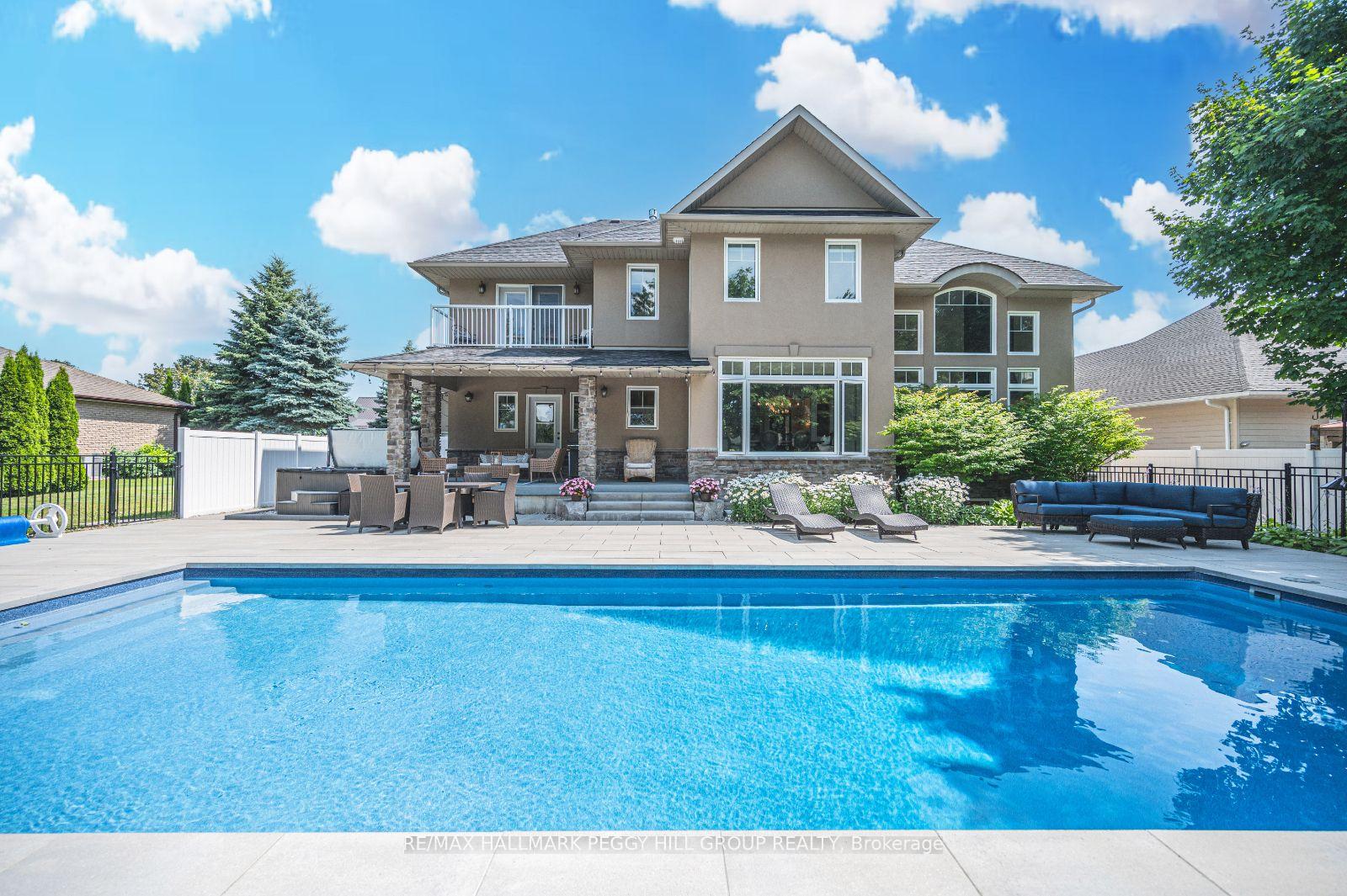 Photo 1 of 16 Bridle Path, Oro-Medonte, Horseshoe Valley — HOMEH