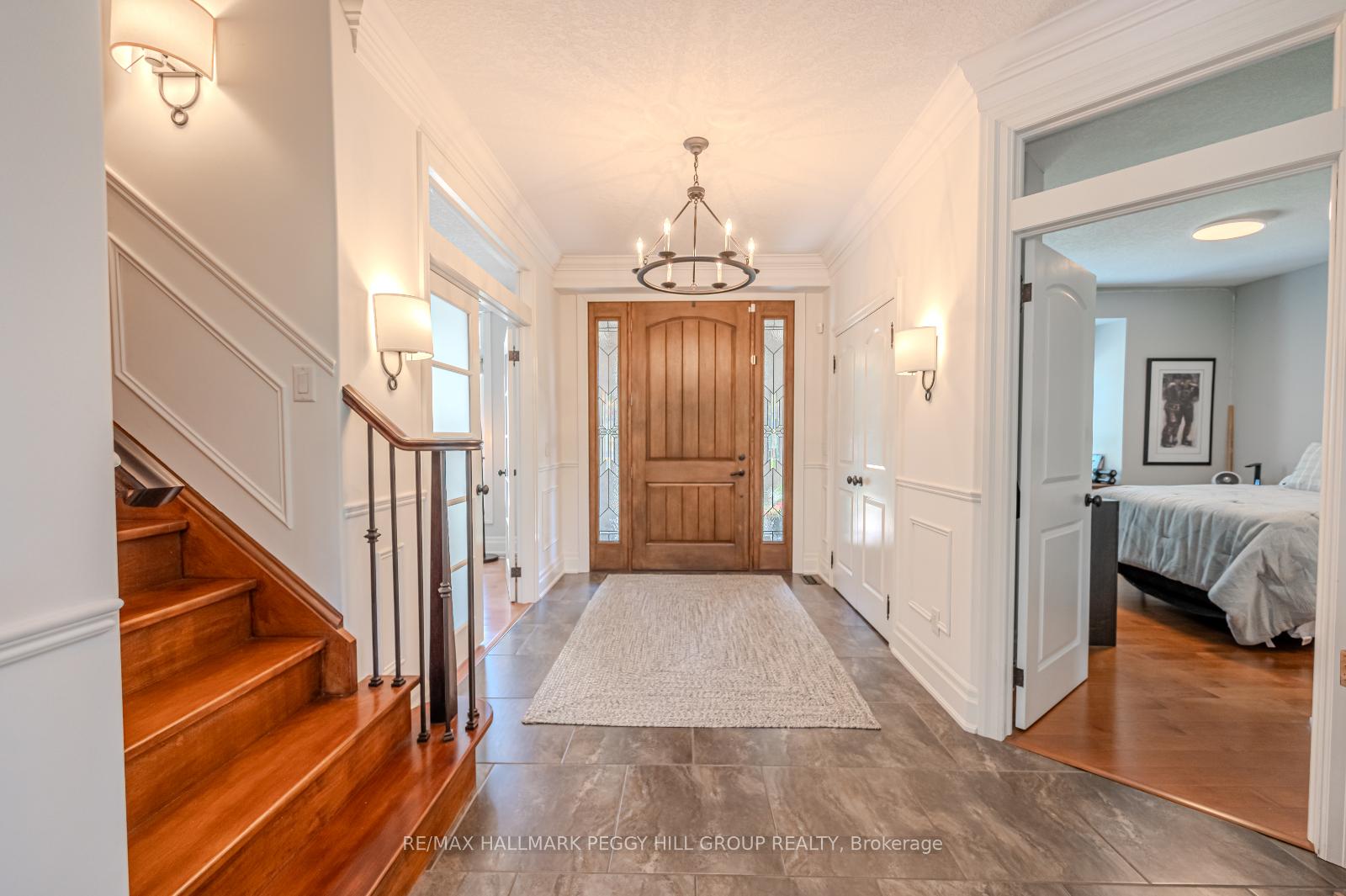 Photo 10 of 16 Bridle Path, Oro-Medonte, Horseshoe Valley — HOMEH