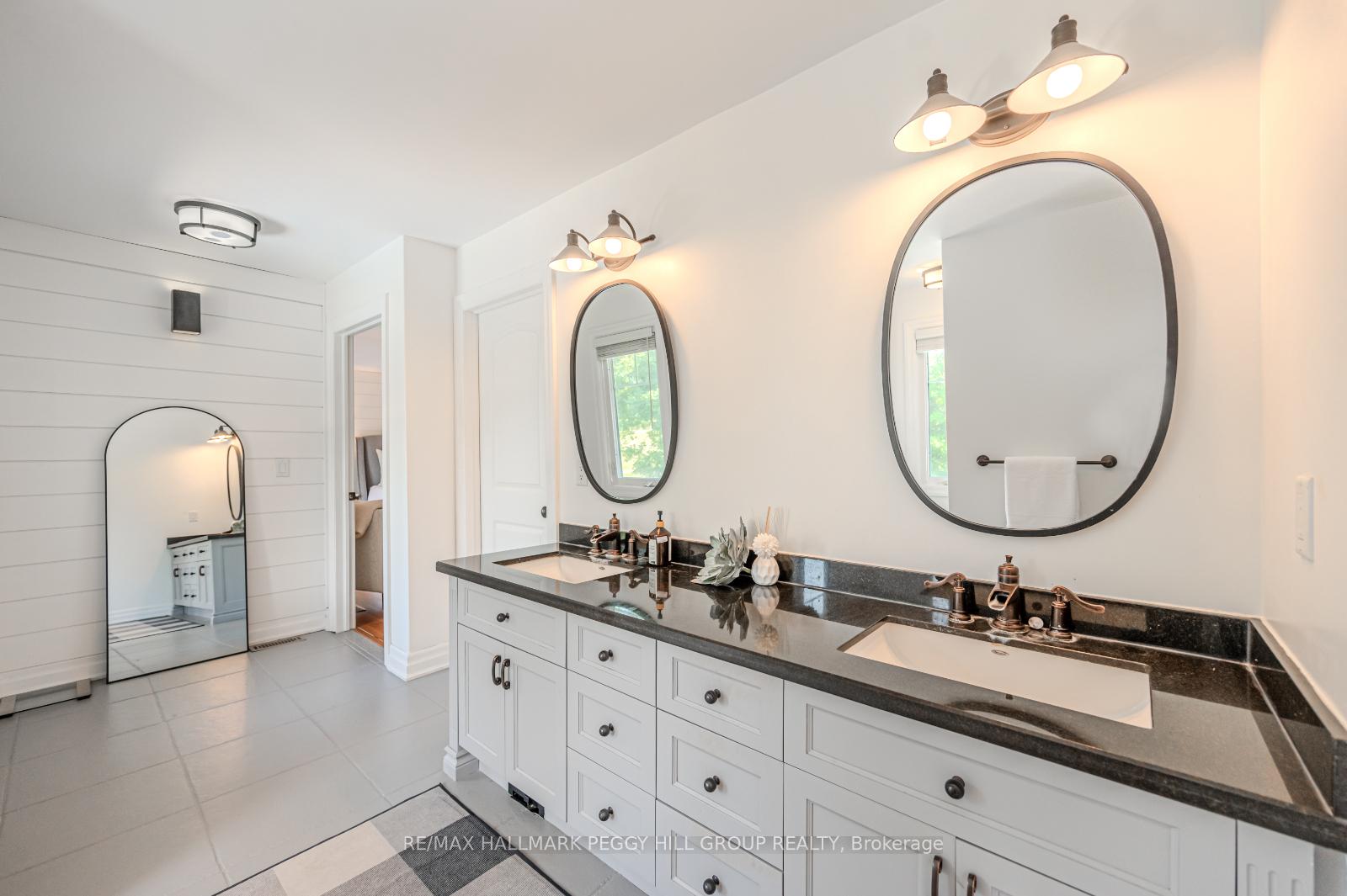 Photo 15 of 16 Bridle Path, Oro-Medonte, Horseshoe Valley — HOMEH