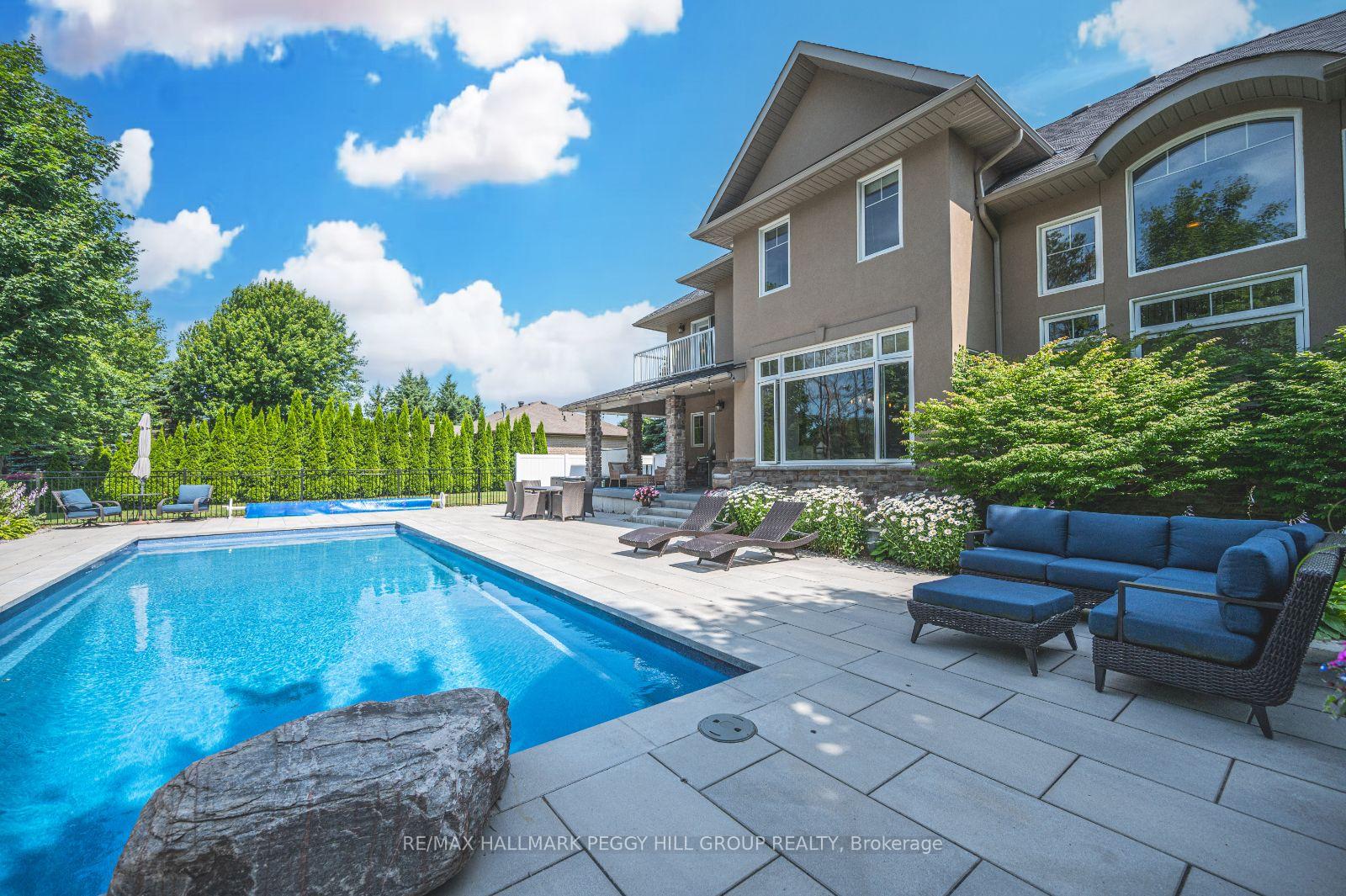 Photo 22 of 16 Bridle Path, Oro-Medonte, Horseshoe Valley — HOMEH