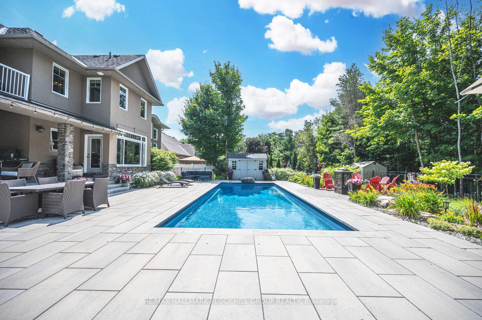 Photo 36 of 16 Bridle Path, Oro-Medonte, Horseshoe Valley — HOMEH