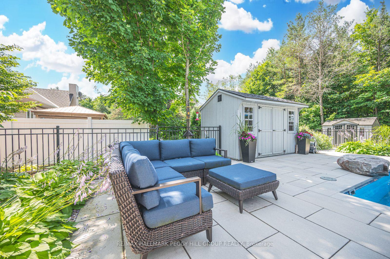 Photo 31 of 16 Bridle Path, Oro-Medonte, Horseshoe Valley — HOMEH