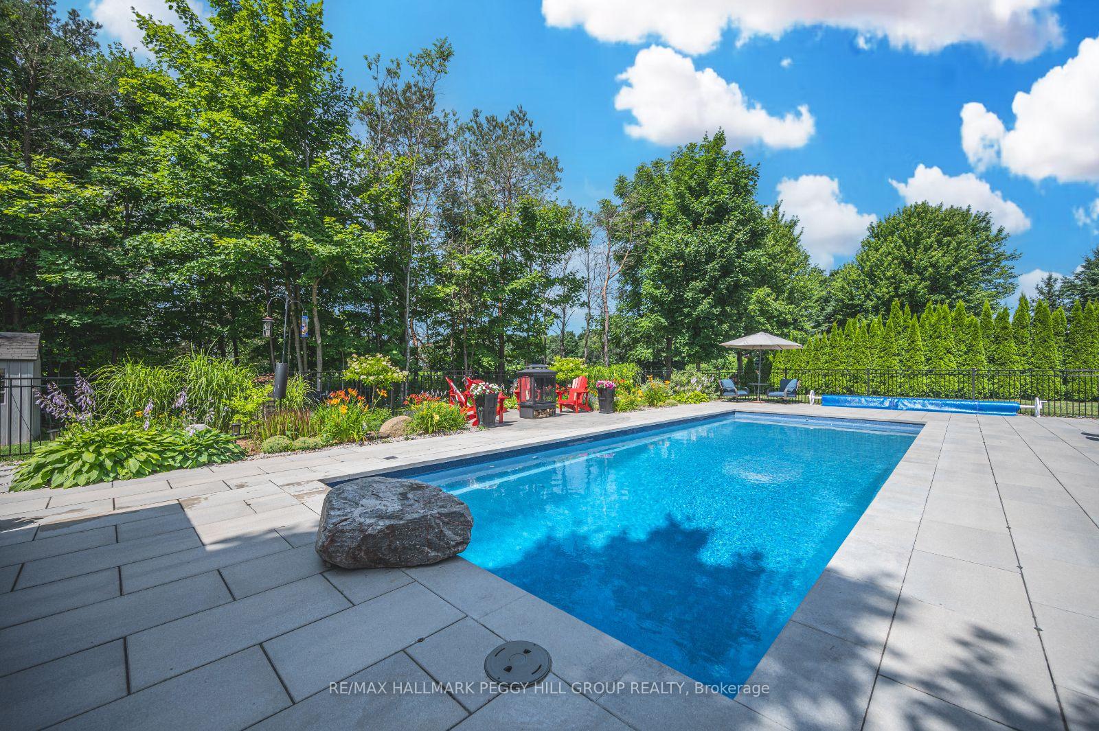 Photo 24 of 16 Bridle Path, Oro-Medonte, Horseshoe Valley — HOMEH