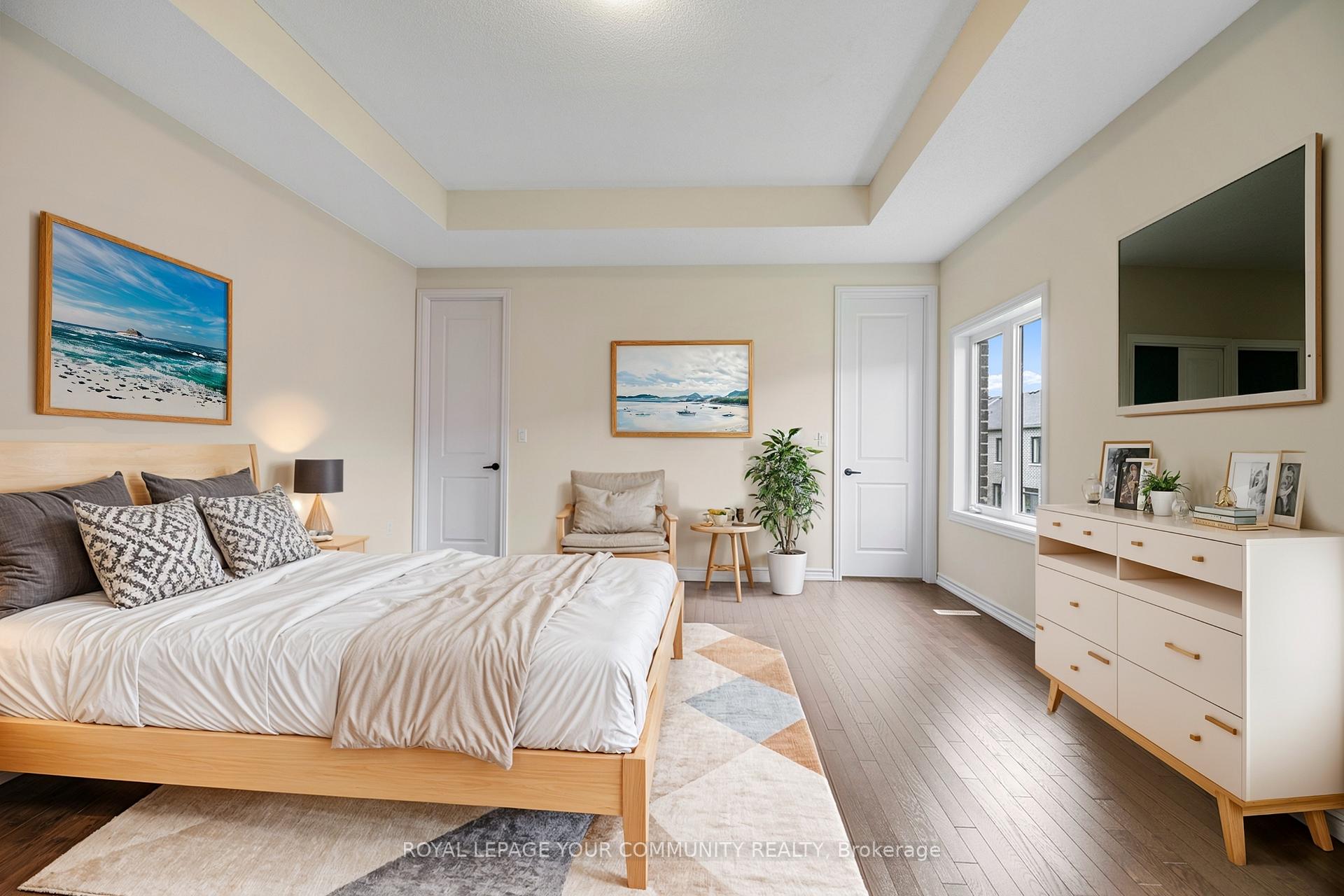 Photo 12 of 96 Weslock Crescent, Aurora, Bayview Northeast — HOMEH