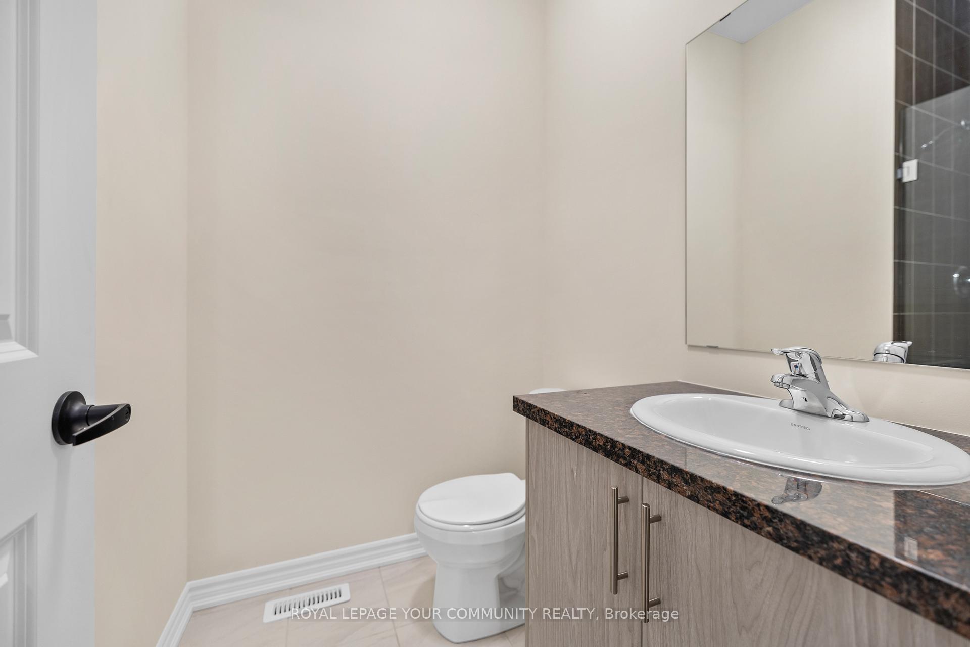 Photo 19 of 96 Weslock Crescent, Aurora, Bayview Northeast — HOMEH