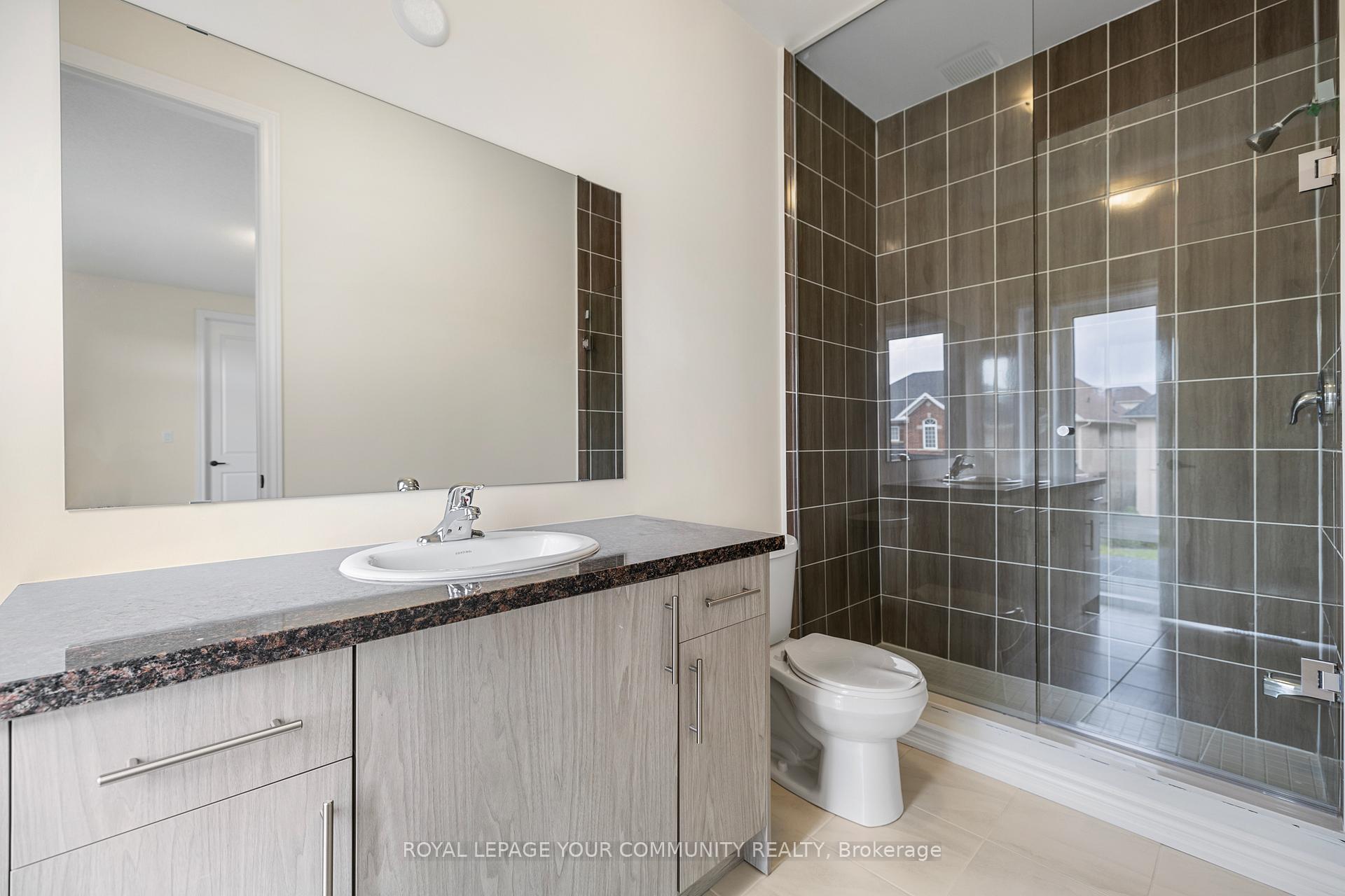 Photo 21 of 96 Weslock Crescent, Aurora, Bayview Northeast — HOMEH